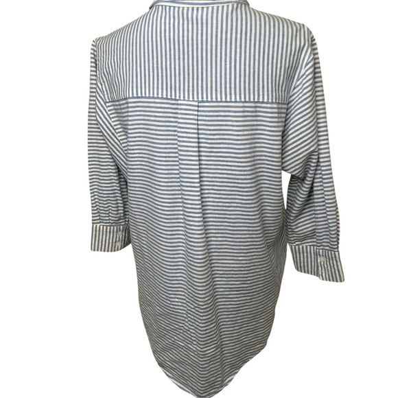 Lili’s Closet | Striped Button Down Blue & White Shirt | 100% Cotton | Sz M - Picture 4 of 8